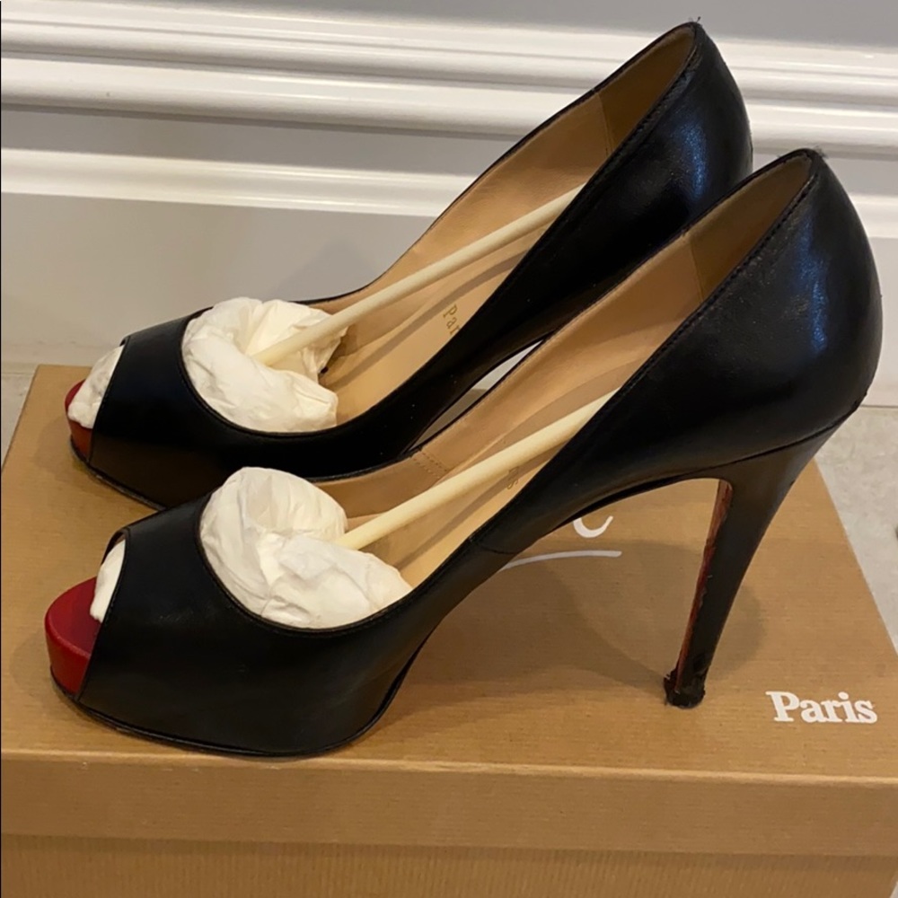 LOUBOUTIN HEELS